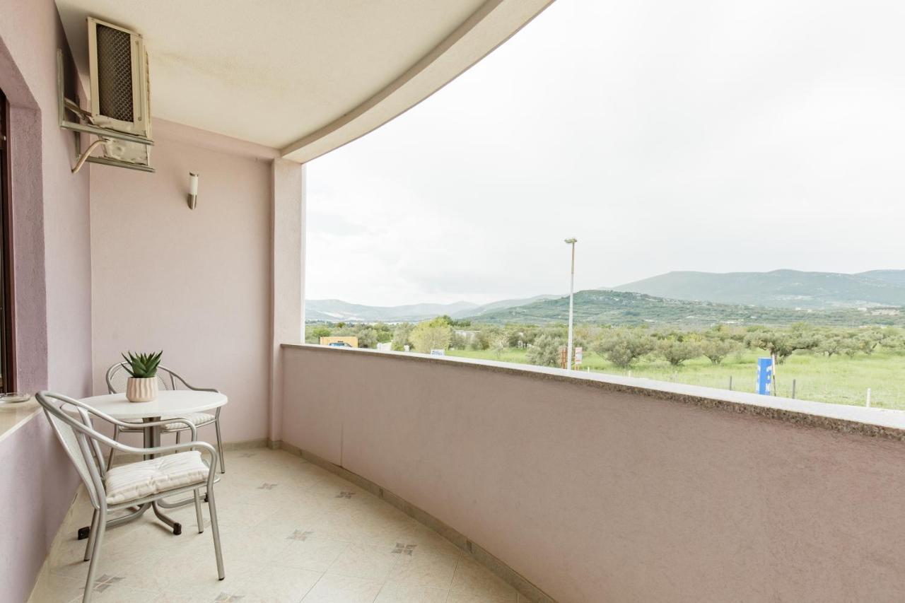 Apartments Mara Kastela Ngoại thất bức ảnh